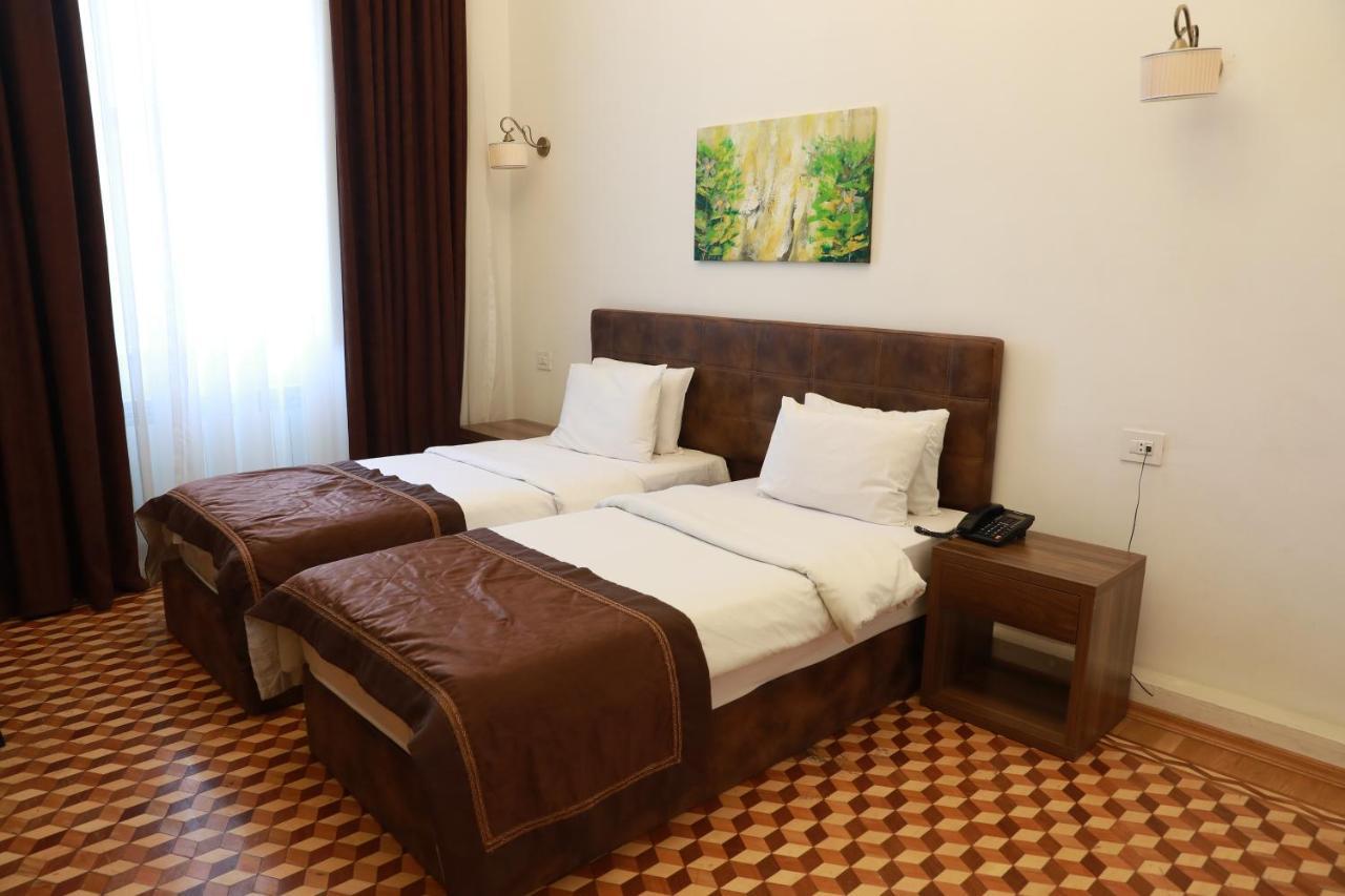 Malakan Hotel Baku Luaran gambar